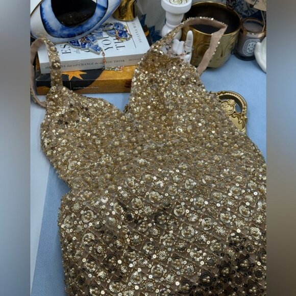 🆕 BRONX & BANCO 🧿 NWOT Allegra Gold Sequin & Beaded Maxi Dress, Sz M US 6 - Picture 14 of 16